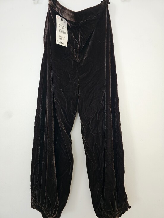 Zara Pants - Zara NWT Corduroy Wide-Leg Velvet Pants - Dark Brown